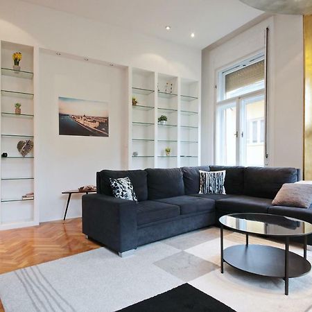 Luxury Gold Plated Suite In Calm Central Location Budapest Eksteriør billede