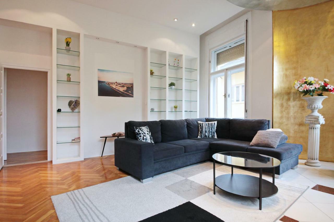 Luxury Gold Plated Suite In Calm Central Location Budapest Eksteriør billede