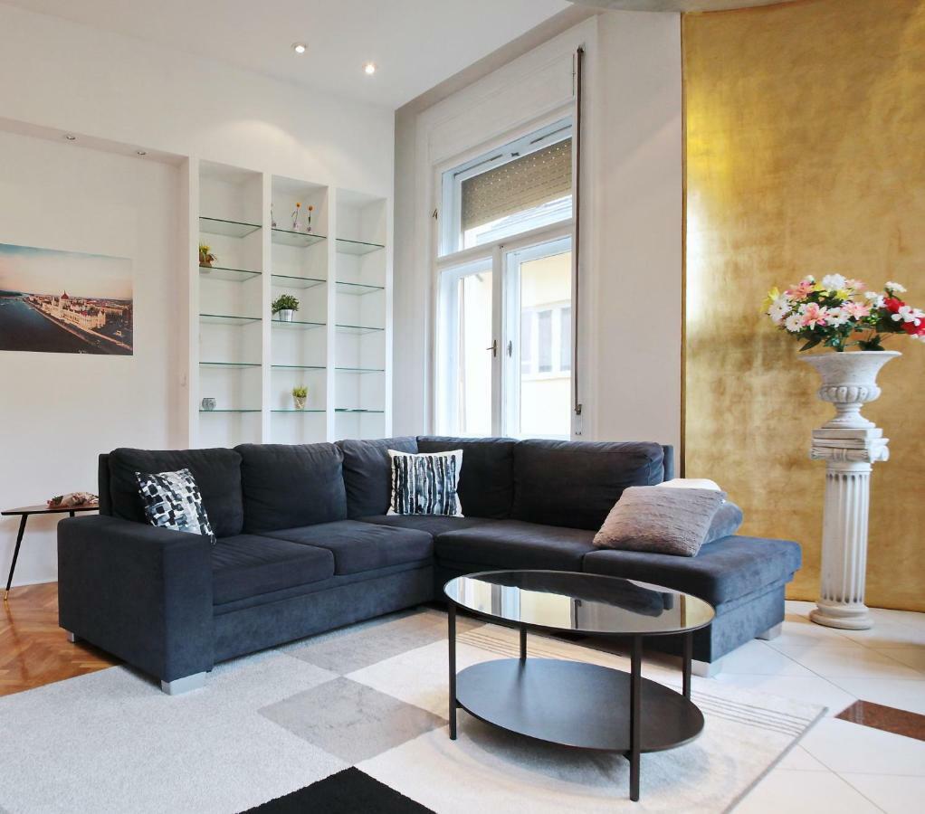 Luxury Gold Plated Suite In Calm Central Location Budapest Eksteriør billede